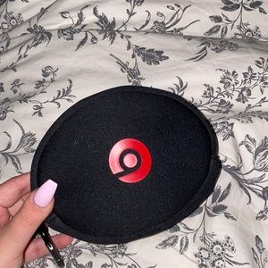White beats, perfect condition